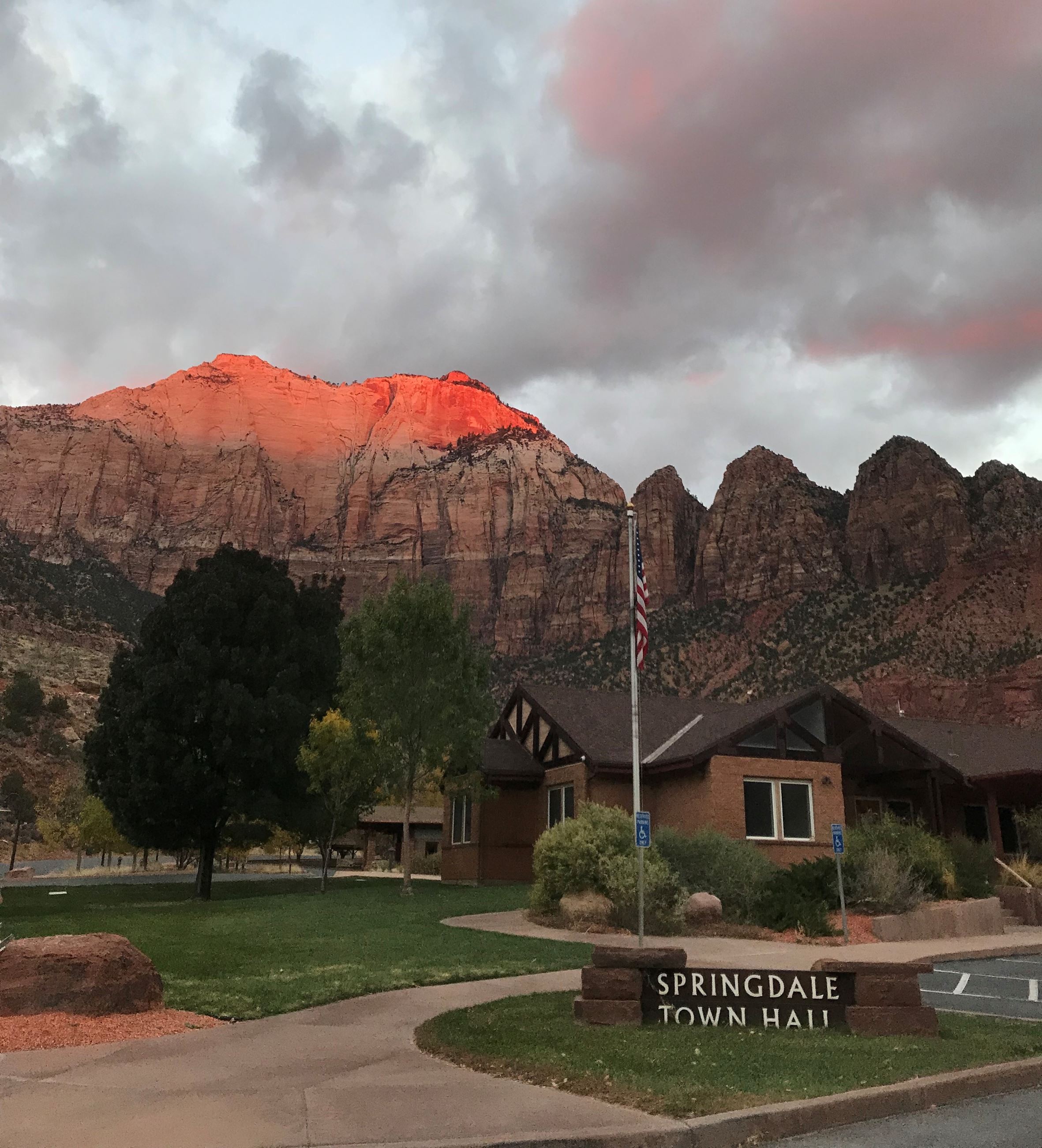 Town Hall_West Temple